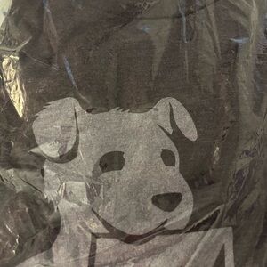 Cute dog t-shirt, sooo soft